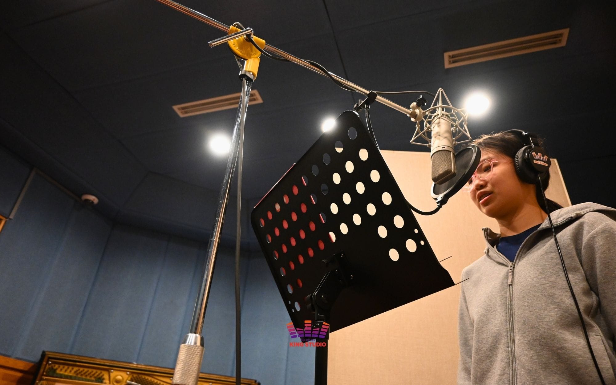 Ultimate Seoul Travel Guide: Record Your K-Pop Dreams at KING STUDIO