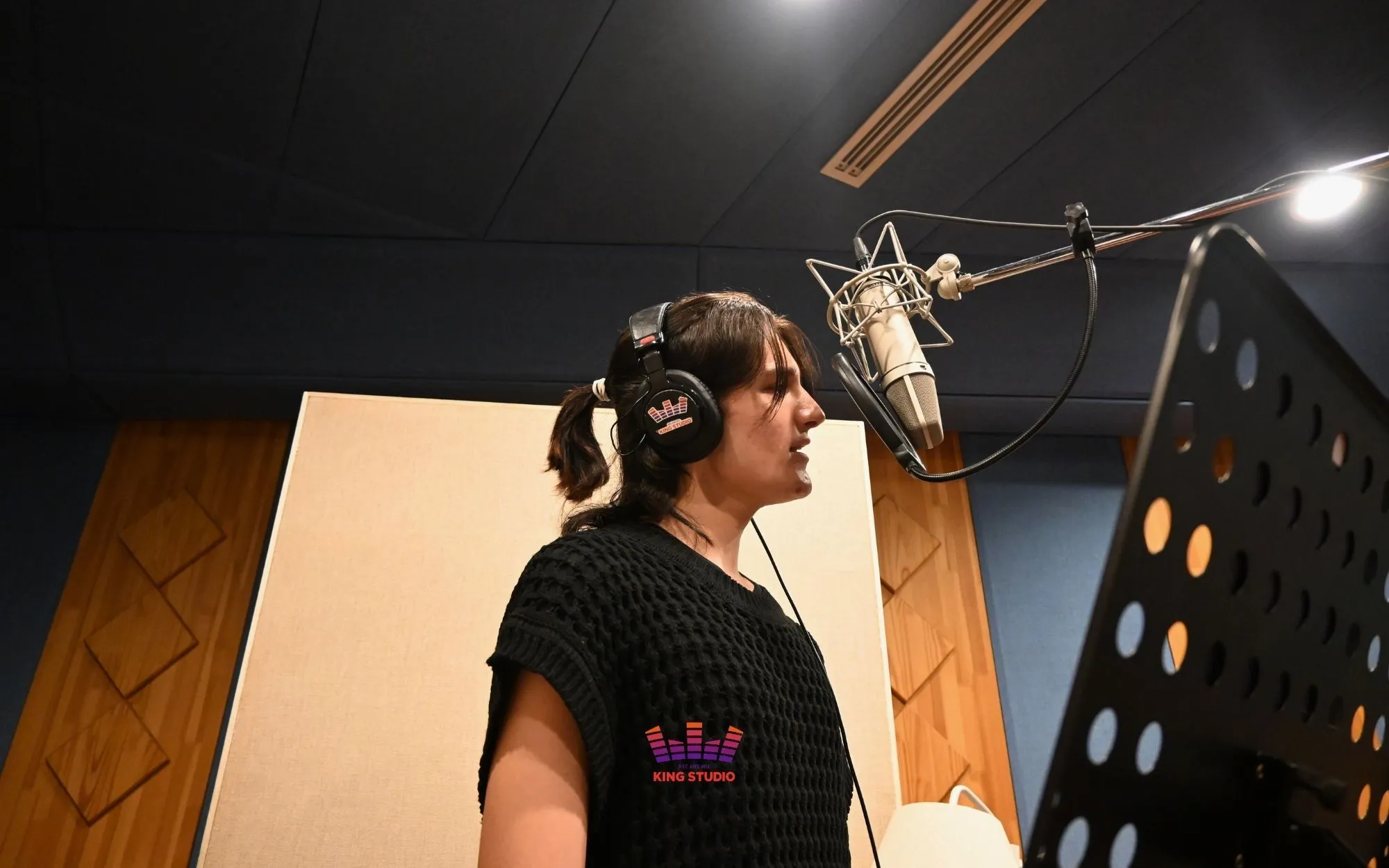 Professional song recording at King Studio - K-pop idol style recording in Seoul's premier music studio