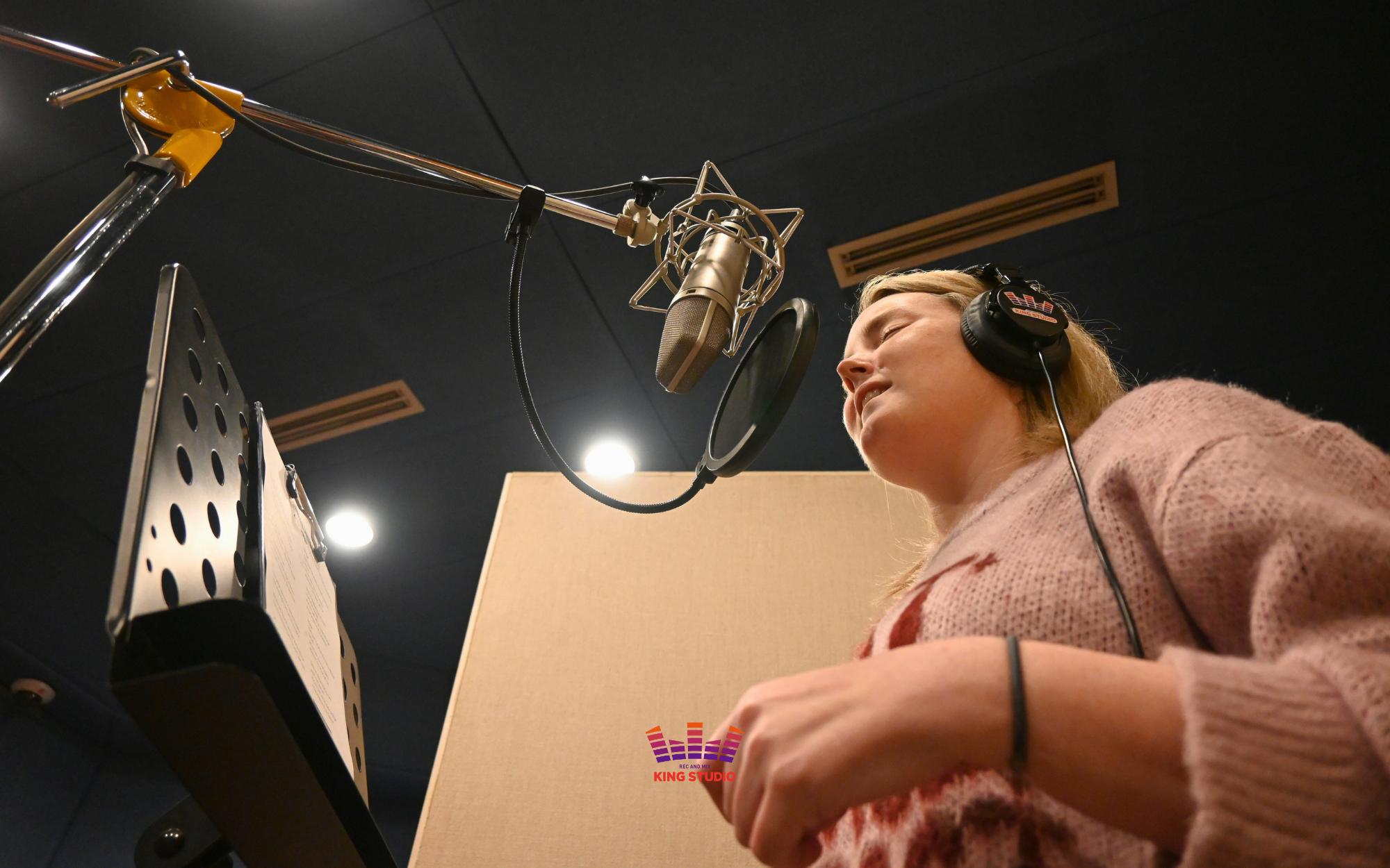 Professional K-pop Recording Session at King Studio Seoul - Korea Travel Kpop Experience
