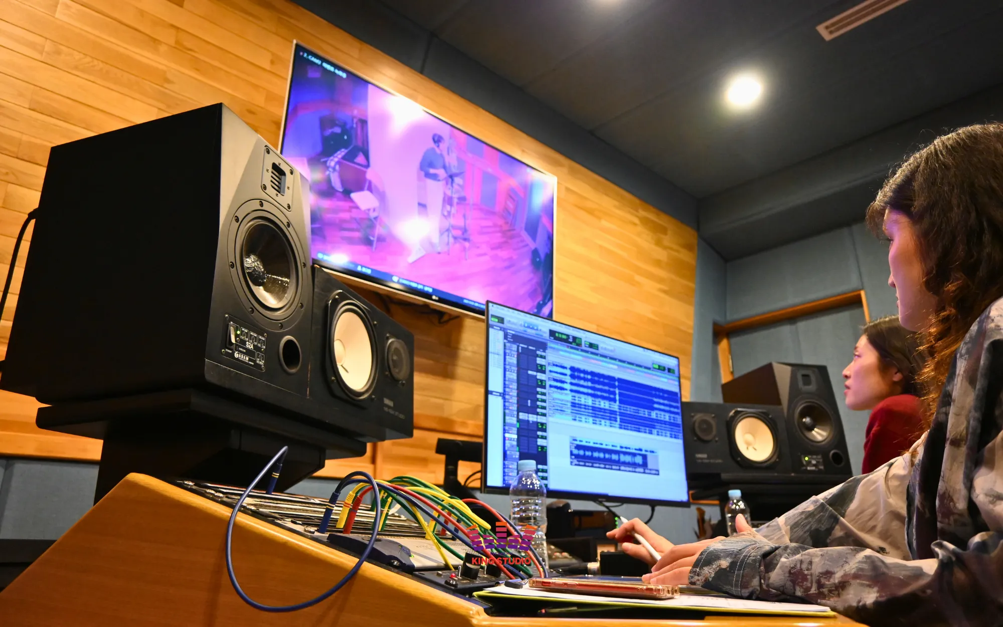 Detailed Vocal Directing - Pronunciation and Expression Coaching at King Studio Seoul Trip Korea Travel