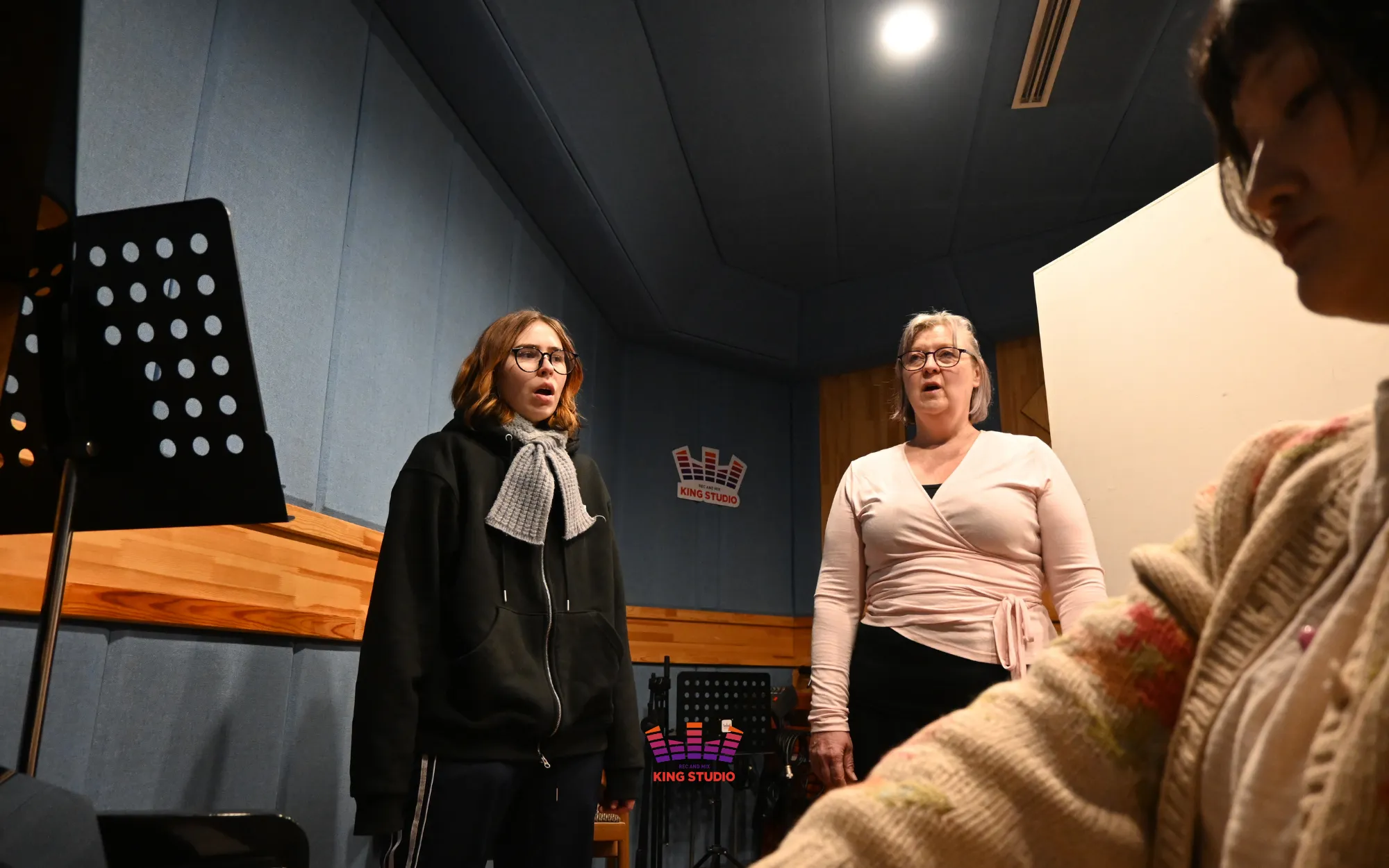 K-Pop Seoul Travel: Madeleine's Dance The Night Away Seoul Trip