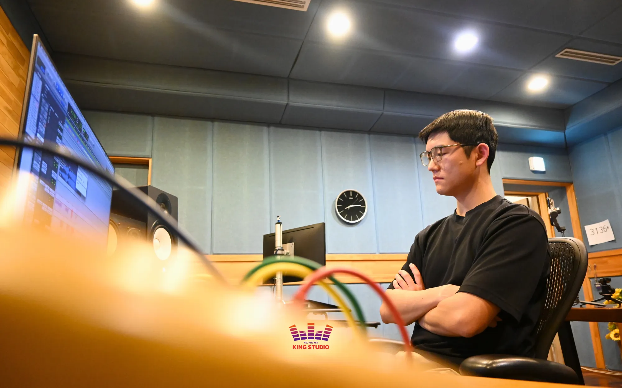 Final recording monitoring session at KING STUDIO DIAMOND - unforgettable Seoul Experience for Kpop fans