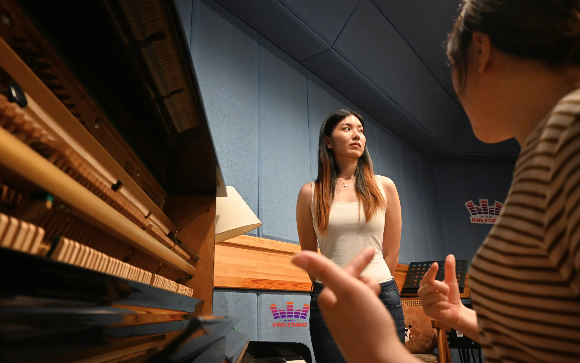 Vocal director Lucia leading vocal training before recording — KING STUDIO Seoul