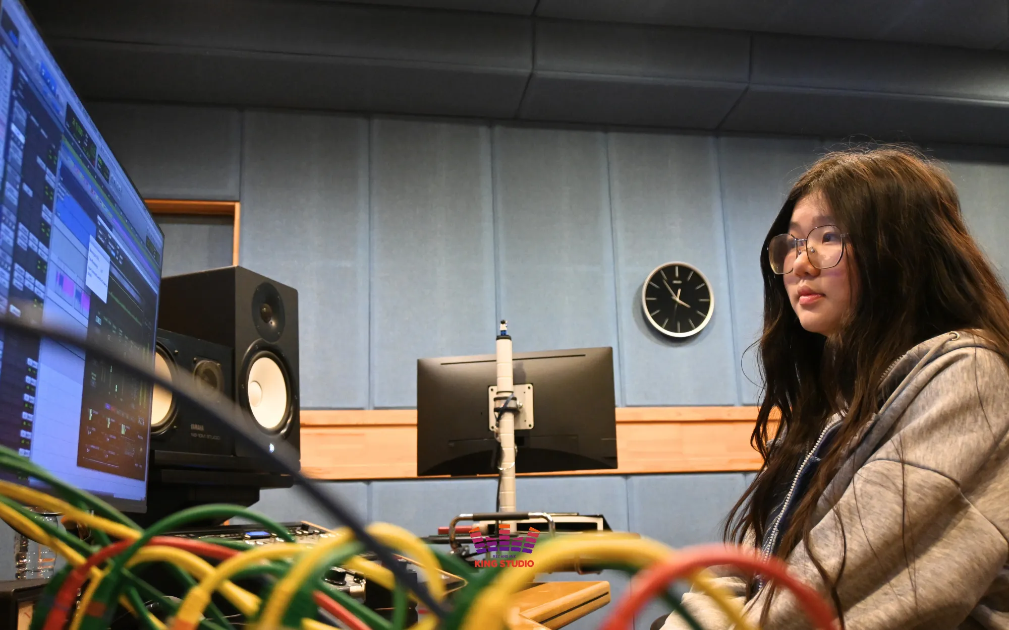 Wu Yuan reviewing final recorded take at KING STUDIO Seoul