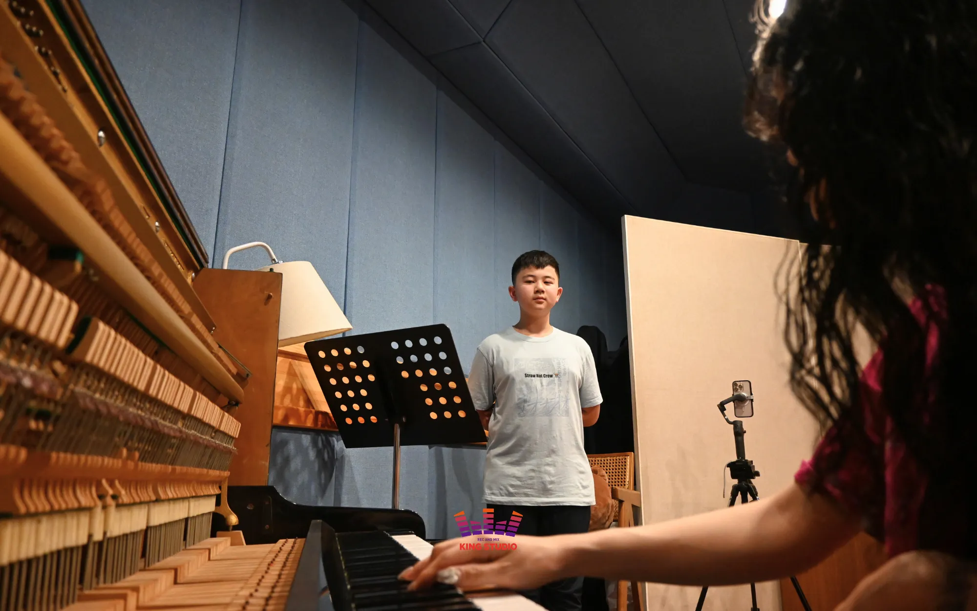Vocal director leading pitch and tempo vocal training with Marcus at KING STUDIO in Seoul
